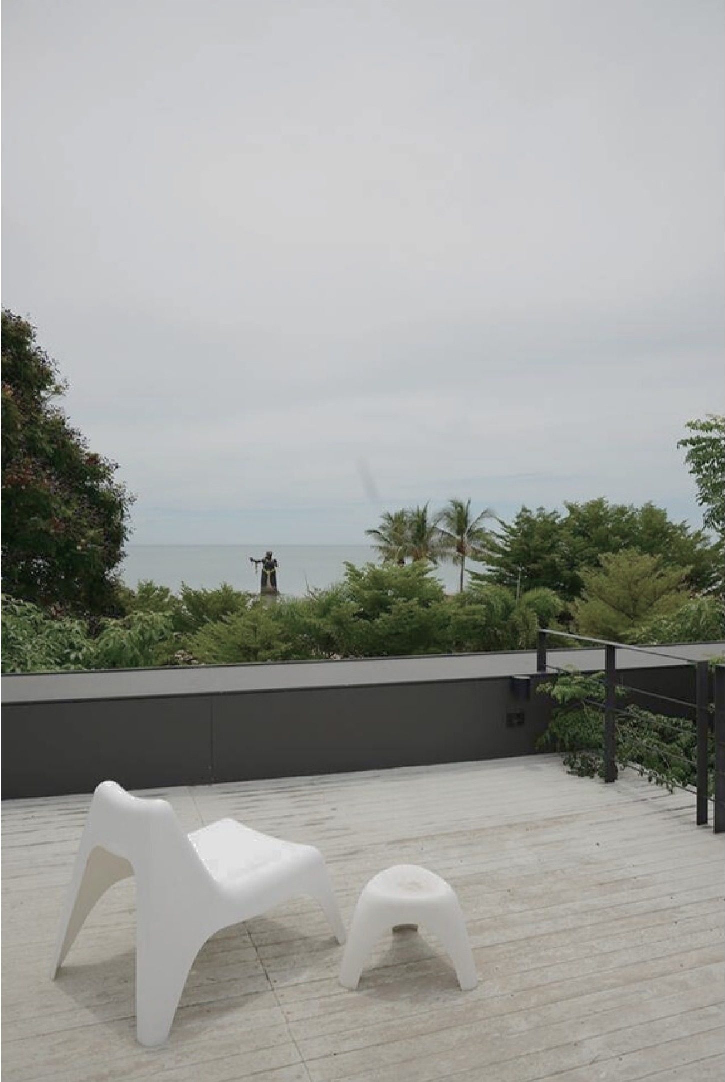Beach Villa Cha-Am — Dongchong project